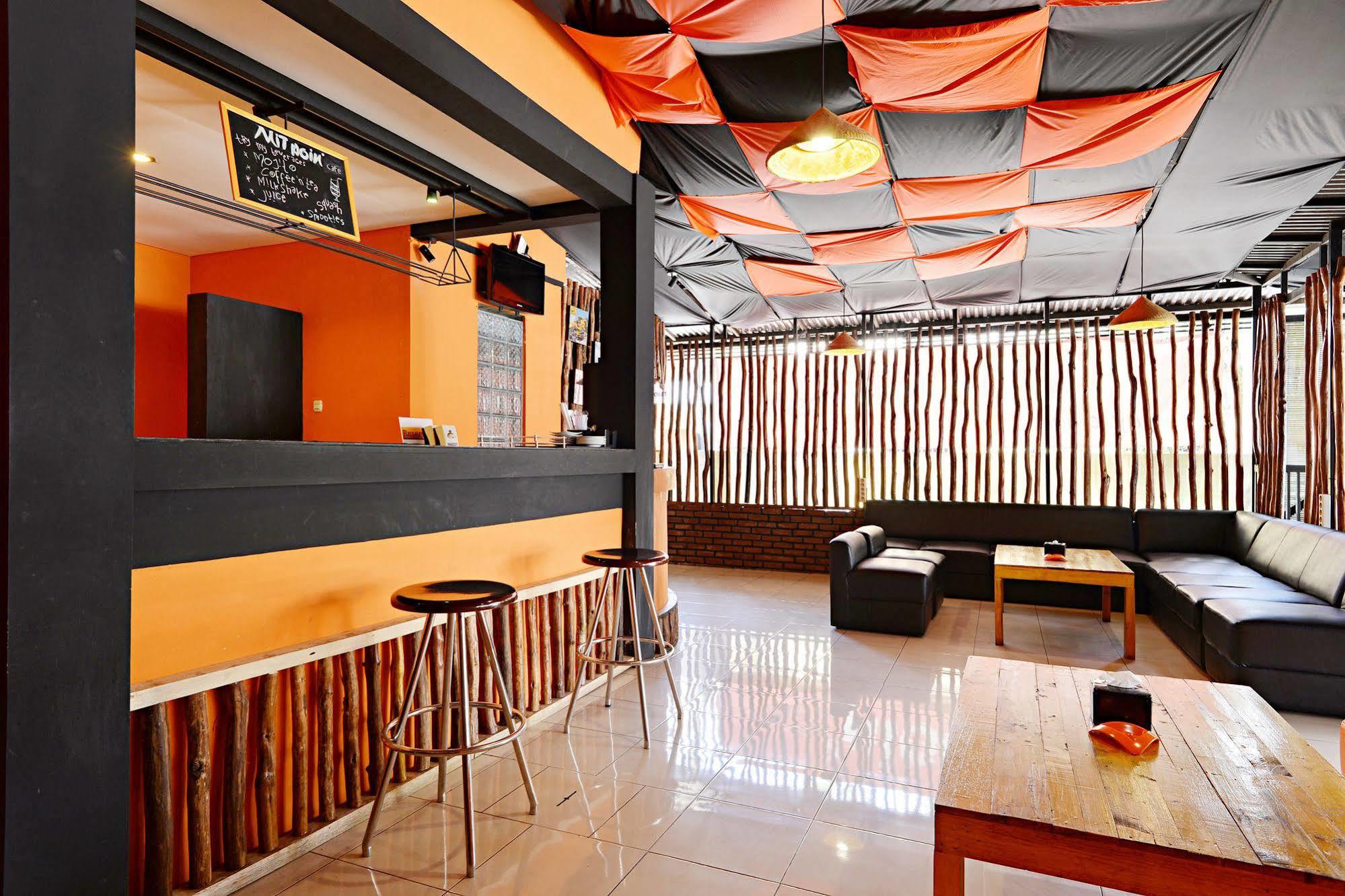 Zen Rooms Riau Natuna Bandung Ngoại thất bức ảnh