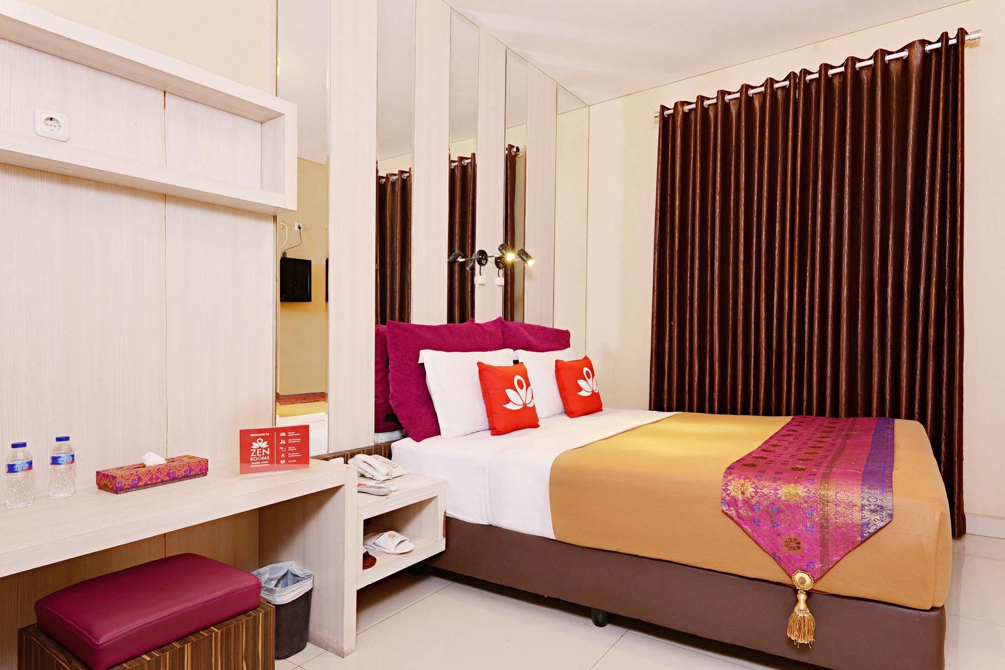 Zen Rooms Riau Natuna Bandung Ngoại thất bức ảnh